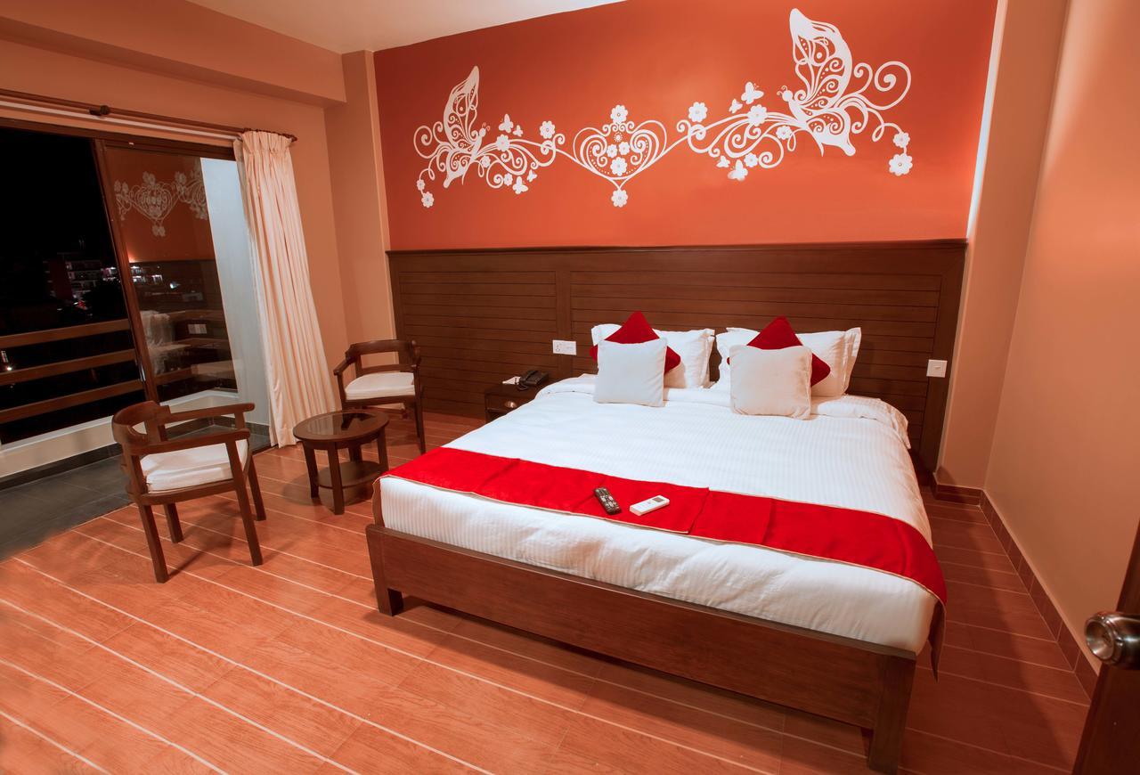 Hotel City Park Pokhara Kültér fotó