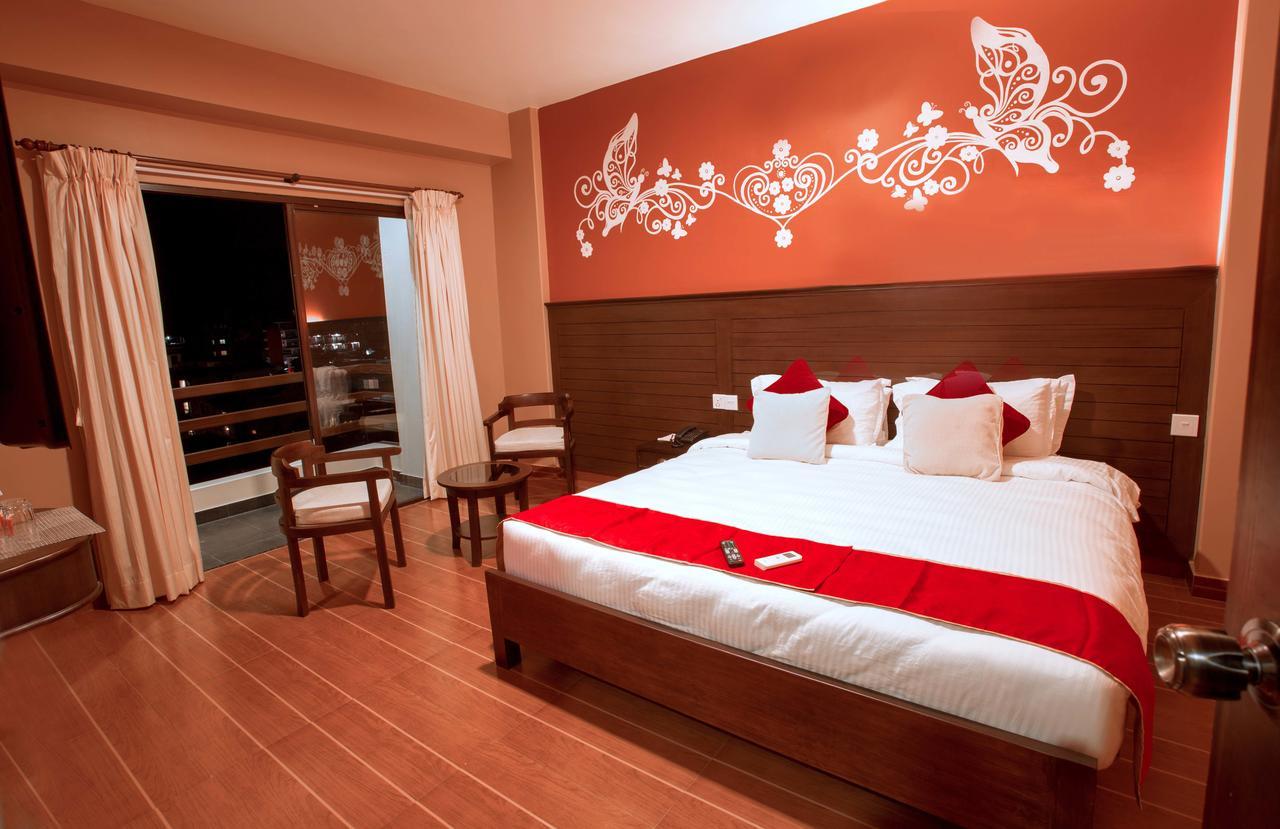 Hotel City Park Pokhara Kültér fotó
